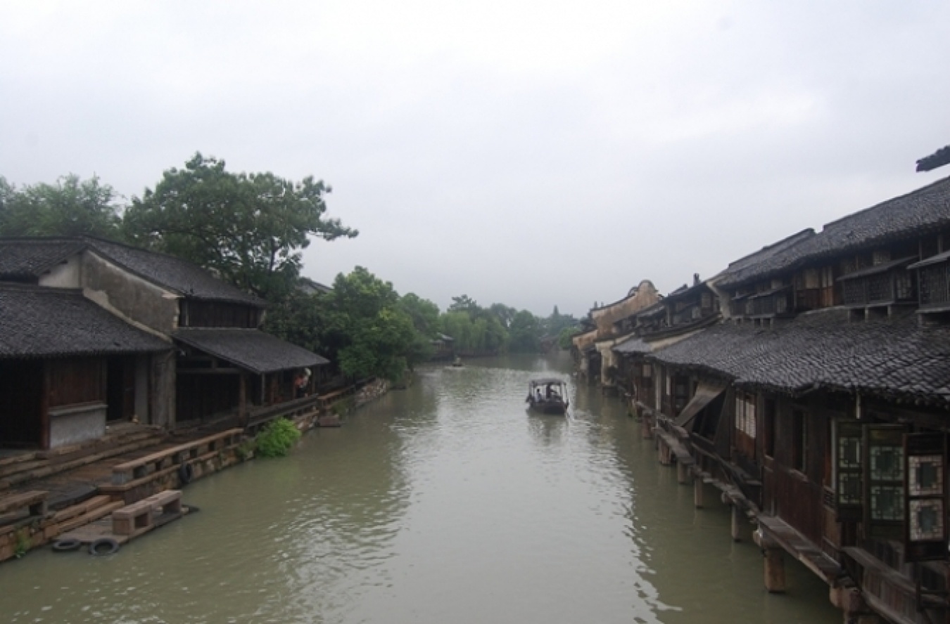 水郷の町・烏鎮には、明・清時代の街並みが完全な形で残っている。