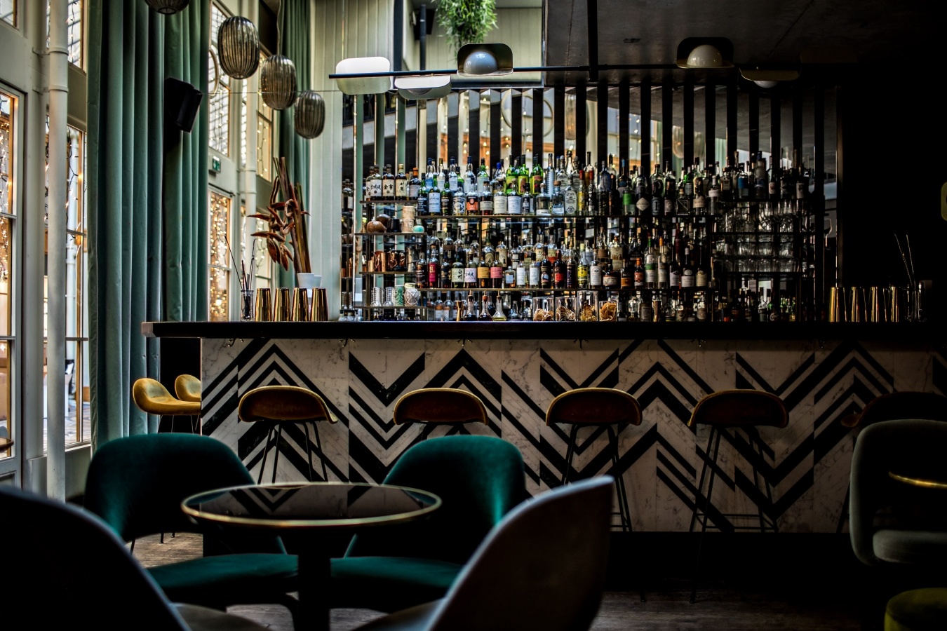 On November 20, Nico de Soto of “Danico/Mace” shifted in from Paris! This is “Danico” with a BOHO mood. The World's 50 Best Bars 2024” has selected it as No.49.