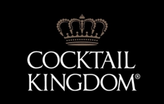 古き良きバーウェアの魅力を伝える
NY発「Cocktail Kingdom」
